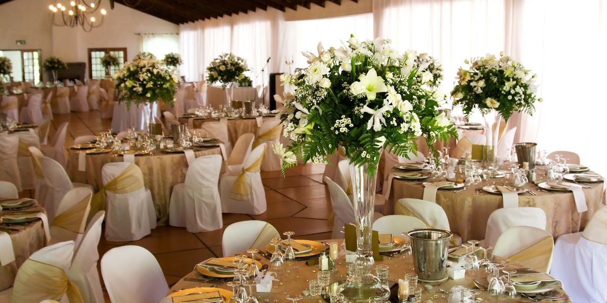 During Our Wedding Ceremony, My Mom Yelled ‘I Object! Make the Groom Take Off His Shirt Right Now!’ – I Was Shocked When He Did