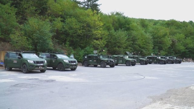 Alarm për luftë? KFOR vendos 1 mijë trupa në Veri: Të gatshëm për të mbrojtur territorin, situata…