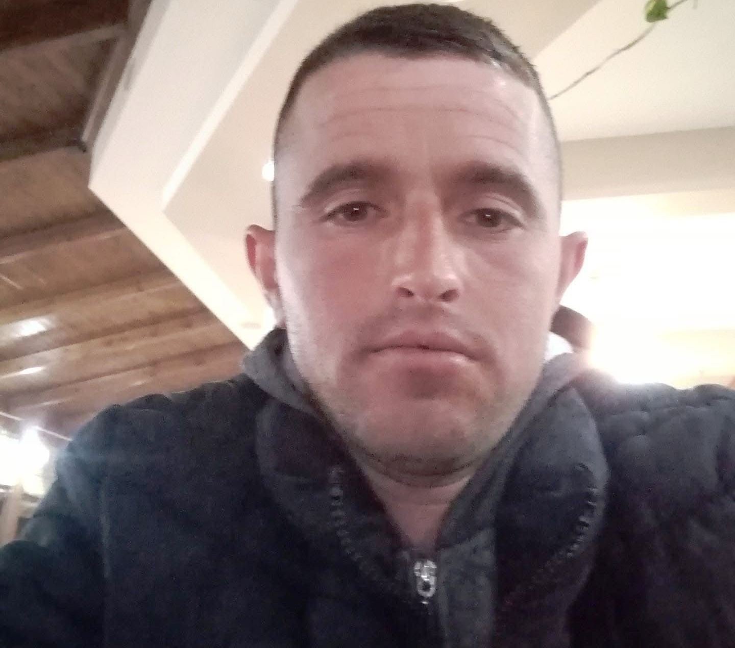 Del foto e të akuzuarit si zjarrvënës në Malin e Shashicës ku u rrezikua Kanina