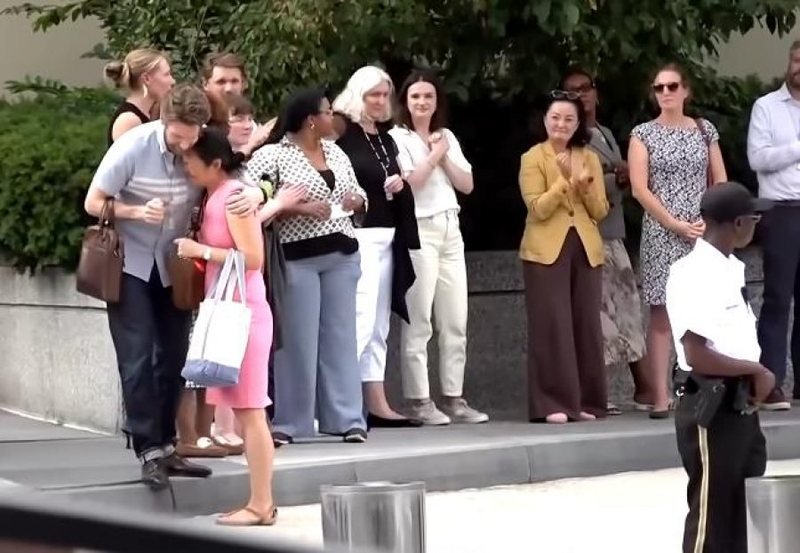 E hoqën nga puna, Yuri Kim në protestë para DASH