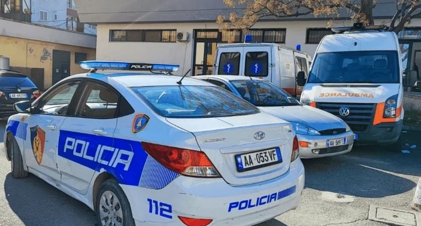 E zuri poshtë masivi i dheut teksa hapej një pus, humb jetën 58-vjeçari në Gramsh