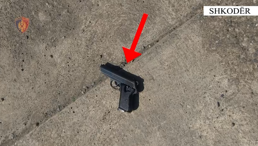 Grinden fqinjët në Shkodër. Njëri nxjerr pistoletën dhe qëllon. Ndërhyn policia dhe shmang tragjedinë