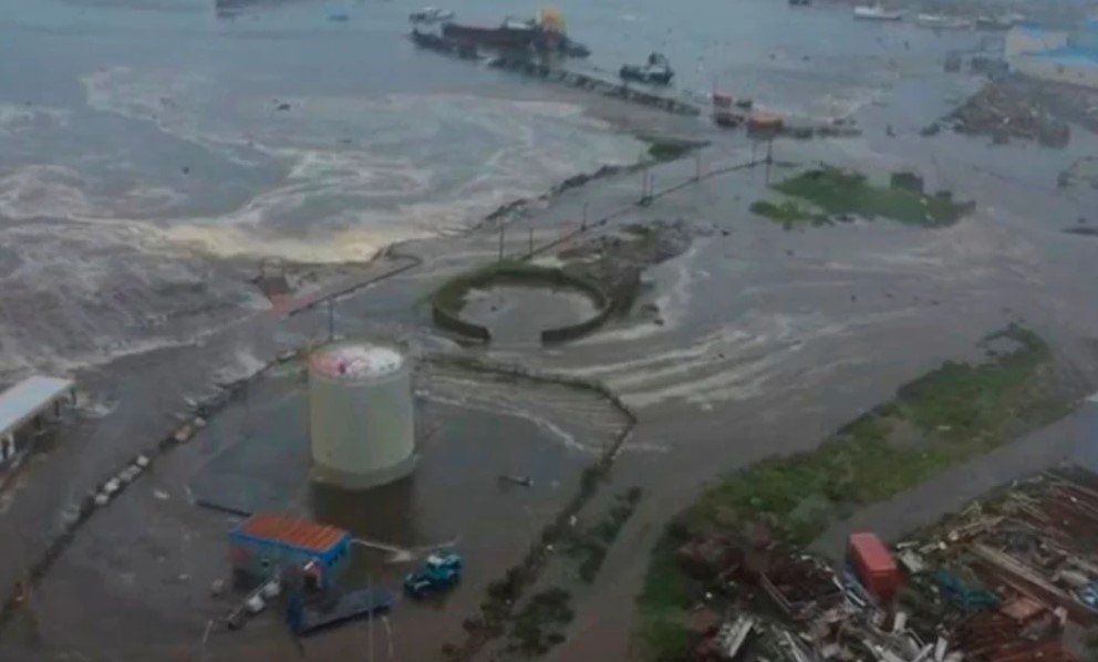 Rusia u godit nga tërmeti 8.8 ballë, më i forti në rajon në 73 vite! Përmbytet arkipelagu, mijëra banorë të evakuuar pas shpalljes së gjendjes së jashtëzakonshme