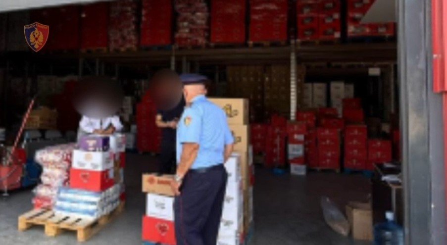 U vendosnin data të reja mallrave të skaduara e i rihidhnin në treg, dy të arrestuar