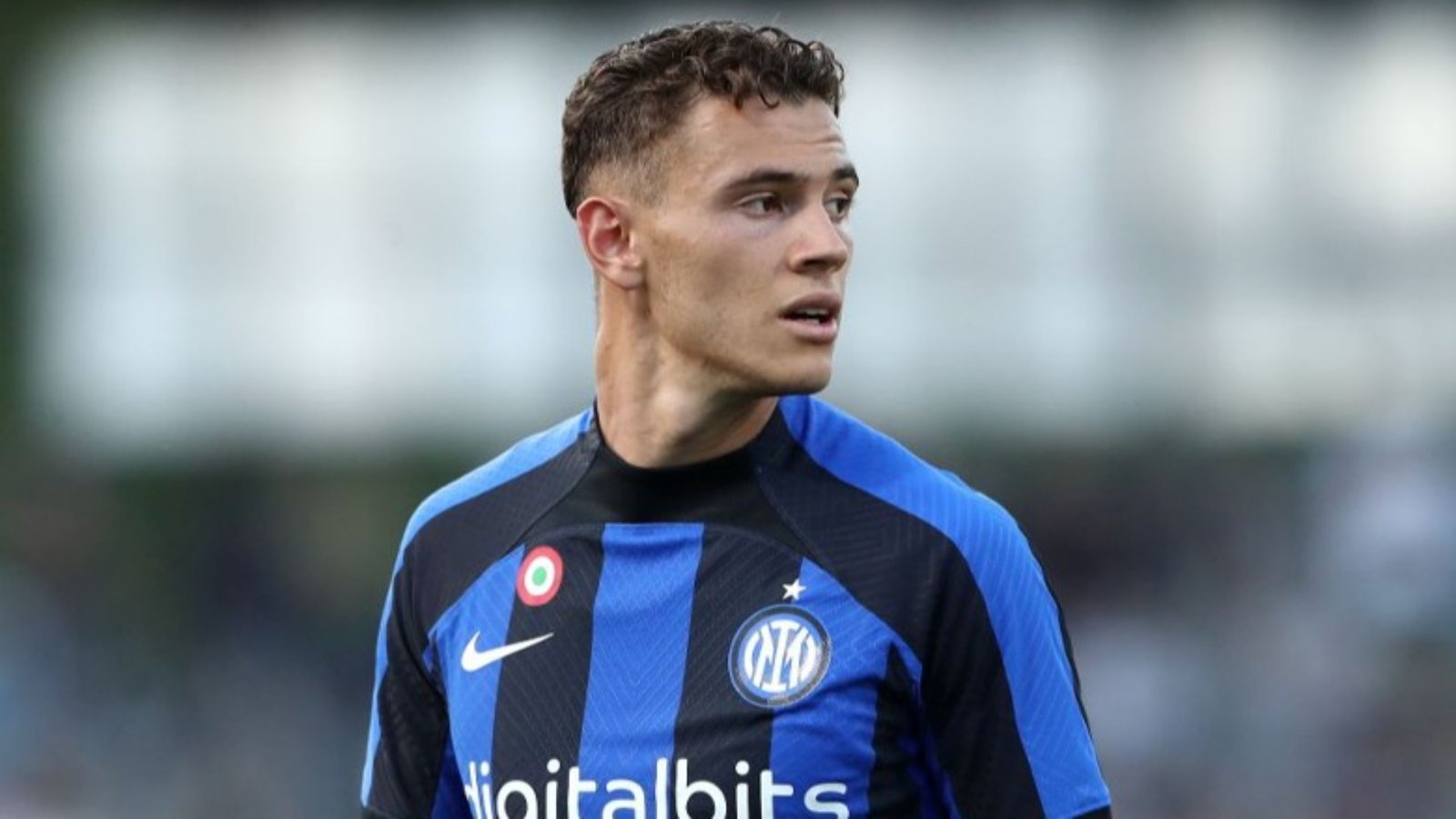 Do të udhëtonte për të firmosur marrëveshjen në Stamboll, avioni prishet! Futbollisti shqiptar i pafat…