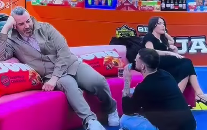 Rogerti provokon Dj Gimbon me vëllain e ndjerë të Gjestit, ndezet situata në BBVA (Video)