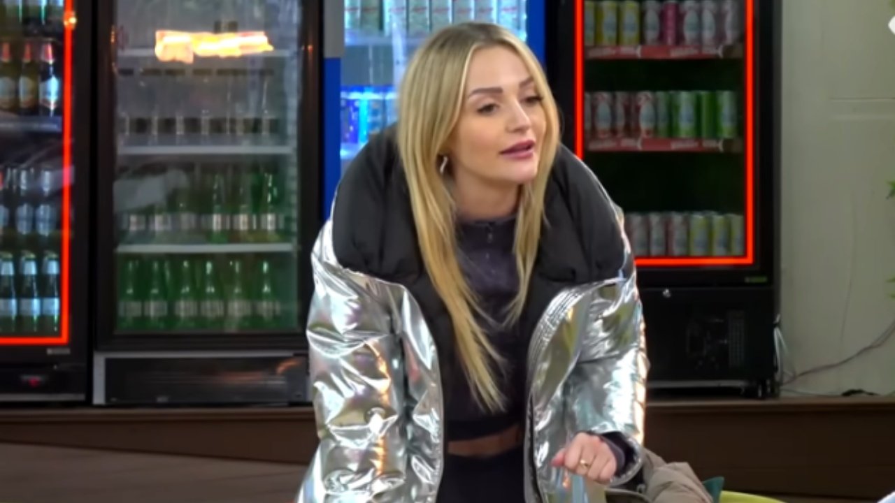 “Sugar daddy, kush ti blen rrobat?”/ Pas akuzave të FORTA të Rogertit, REAGON familja e Selin